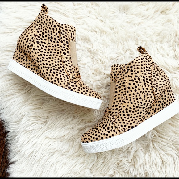Cheetah Wedged Sneaker - Picture 2 of 3